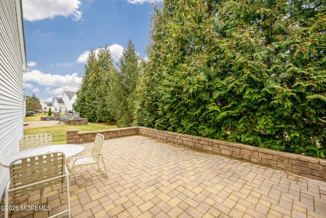 98 Stamford Drive, Jackson, NJ 08527