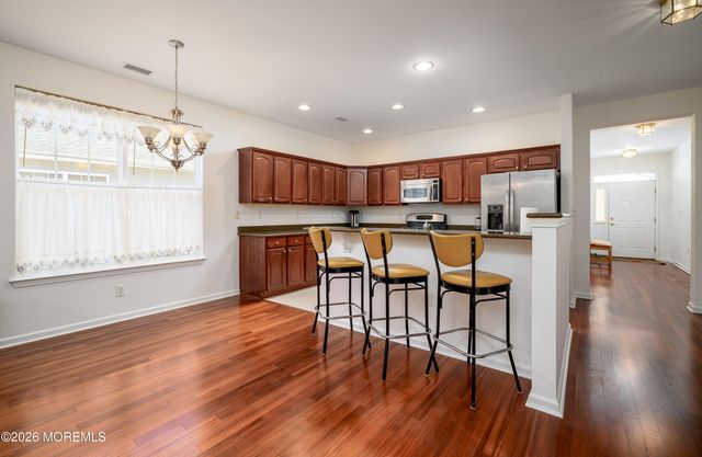 98 Stamford Drive, Jackson, NJ 08527