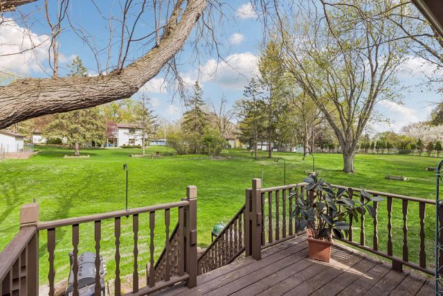 2720 Pineview Lane N, Plymouth, MN 55441