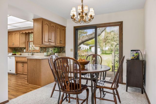 2720 Pineview Lane N, Plymouth, MN 55441
