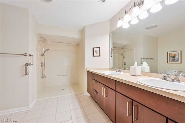 29330 Buckthorn Place 14, Westlake, OH 44145