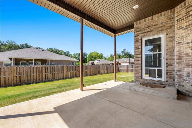 1601 Ari Avenue, Centerton, AR 72719