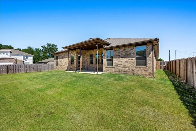 1601 Ari Avenue, Centerton, AR 72719