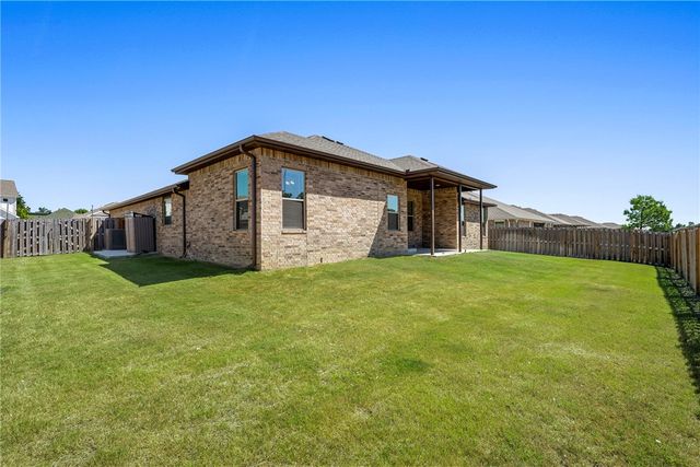 1601 Ari Avenue, Centerton, AR 72719