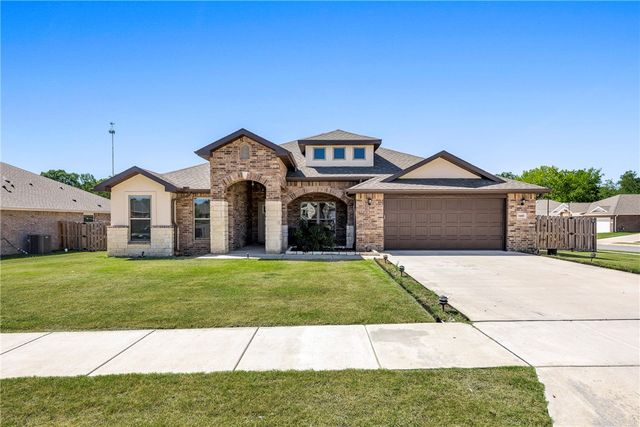 1601 Ari Avenue, Centerton, AR 72719