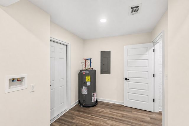 1404 Hiawatha Drive, Dothan, AL 36303