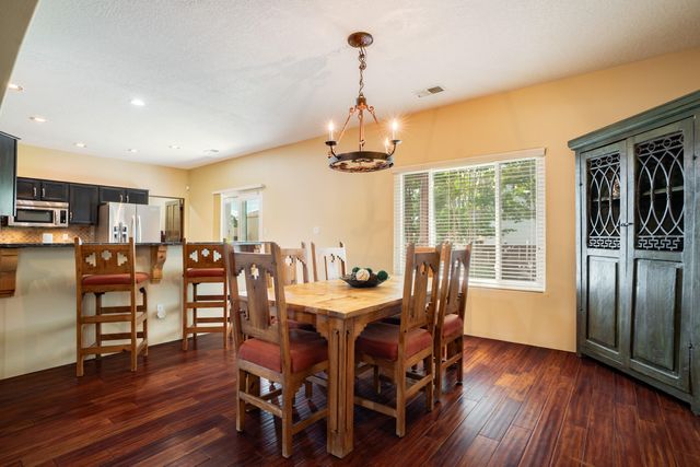 4004 Arapahoe Avenue NW, Albuquerque, NM 87114