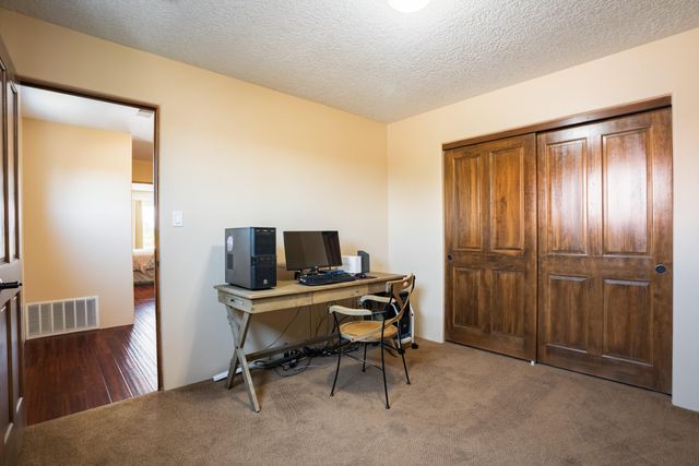 4004 Arapahoe Avenue NW, Albuquerque, NM 87114