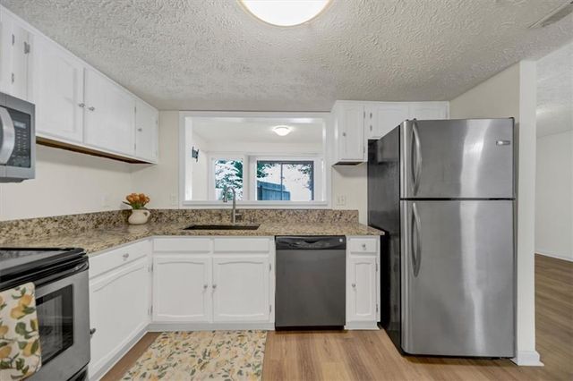 7750 Roswell Road 9F, Sandy Springs, GA 30350