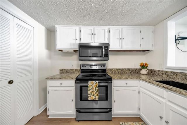 7750 Roswell Road 9F, Sandy Springs, GA 30350