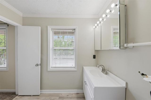 7750 Roswell Road 9F, Sandy Springs, GA 30350