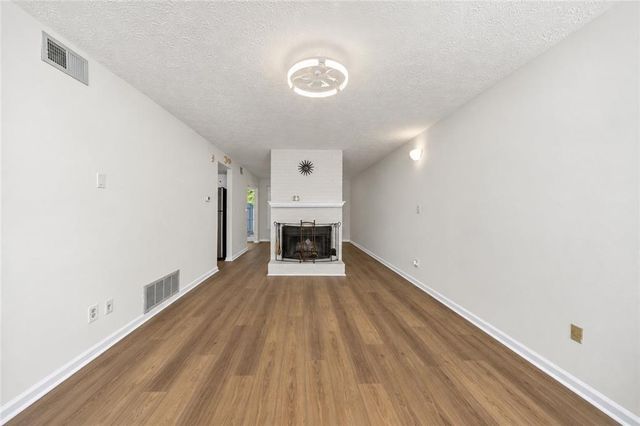 7750 Roswell Road 9F, Sandy Springs, GA 30350