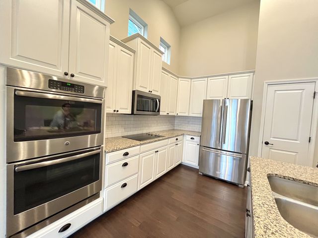 2817 Bluestem Ln, Murfreesboro, TN 37128