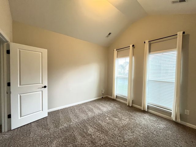 2817 Bluestem Ln, Murfreesboro, TN 37128