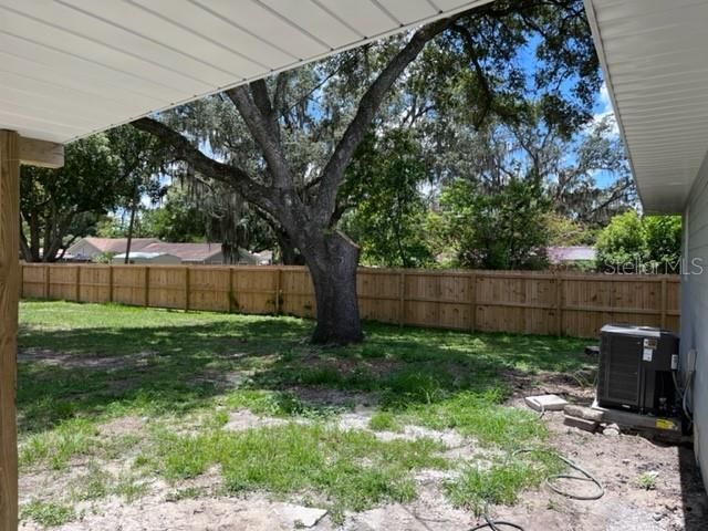5812 17TH STREET, Zephyrhills, FL 33542
