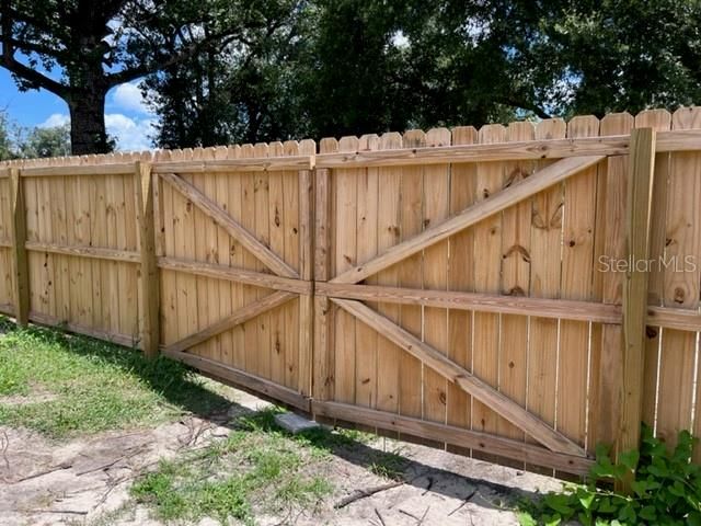 5812 17TH STREET, Zephyrhills, FL 33542