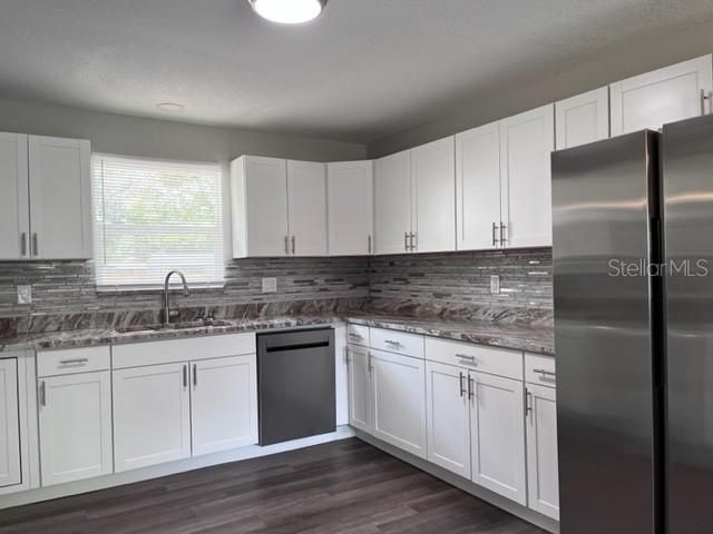 5812 17TH STREET, Zephyrhills, FL 33542