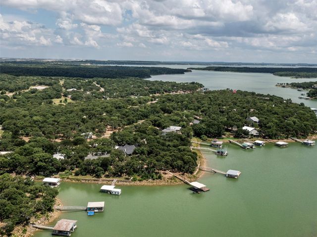 455 County Road 1742, Chico, TX 76431