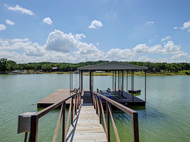 455 County Road 1742, Chico, TX 76431