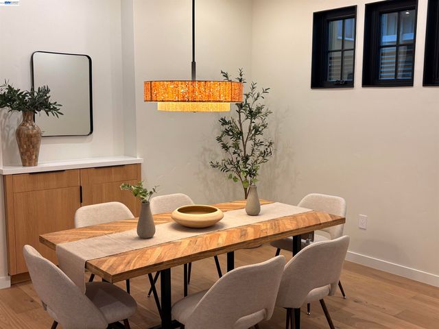 1142 Dwight Way, Berkeley, CA 94702