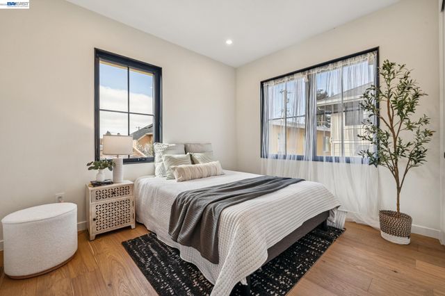 1142 Dwight Way, Berkeley, CA 94702