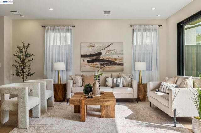 1142 Dwight Way, Berkeley, CA 94702