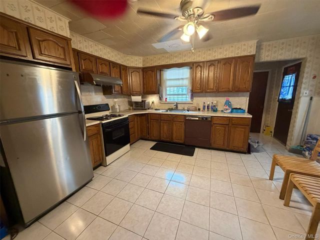 4641 161st Street, Flushing, NY 11358