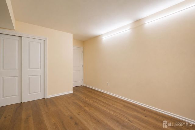 201 Edison Glen Terrace, Edison, NJ 08837