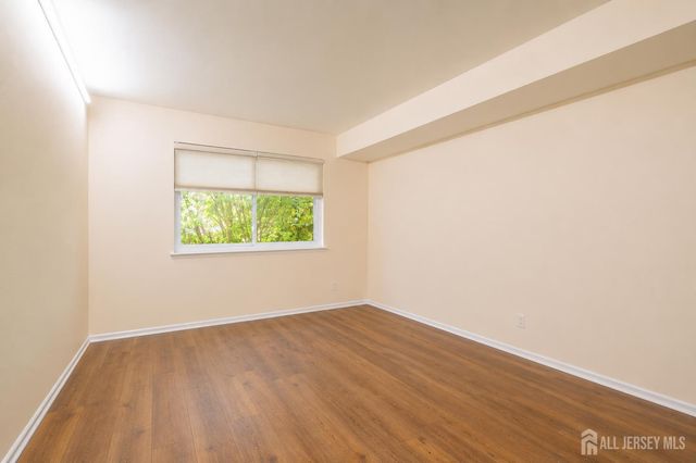 201 Edison Glen Terrace, Edison, NJ 08837