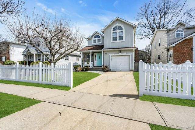52 Edgewood Road, Port Washington, NY 11050