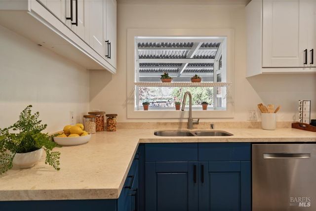 42 Billou St, San Rafael, CA 94901