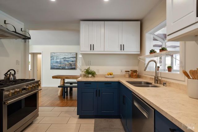 42 Billou St, San Rafael, CA 94901