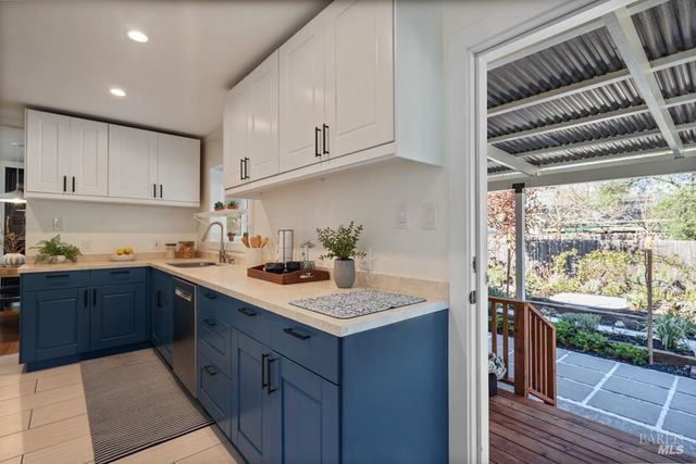 42 Billou St, San Rafael, CA 94901