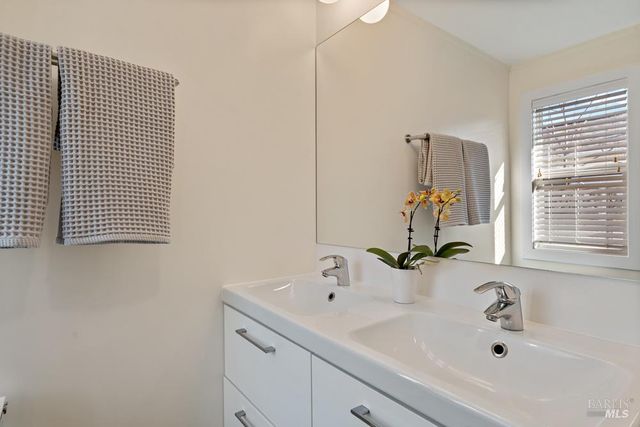 42 Billou St, San Rafael, CA 94901