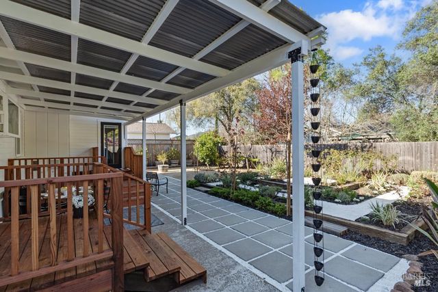 42 Billou St, San Rafael, CA 94901