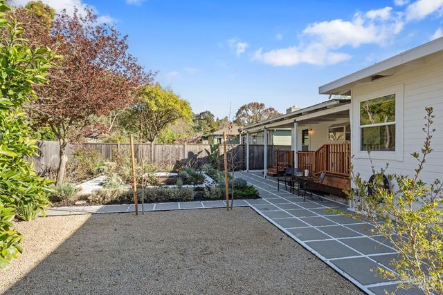 42 Billou St, San Rafael, CA 94901