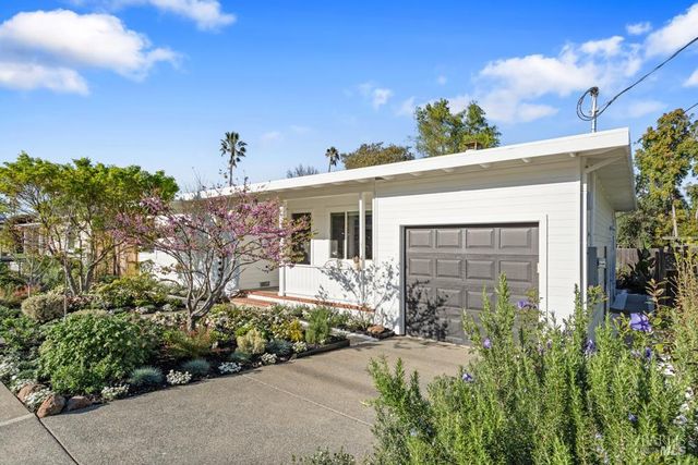 42 Billou St, San Rafael, CA 94901