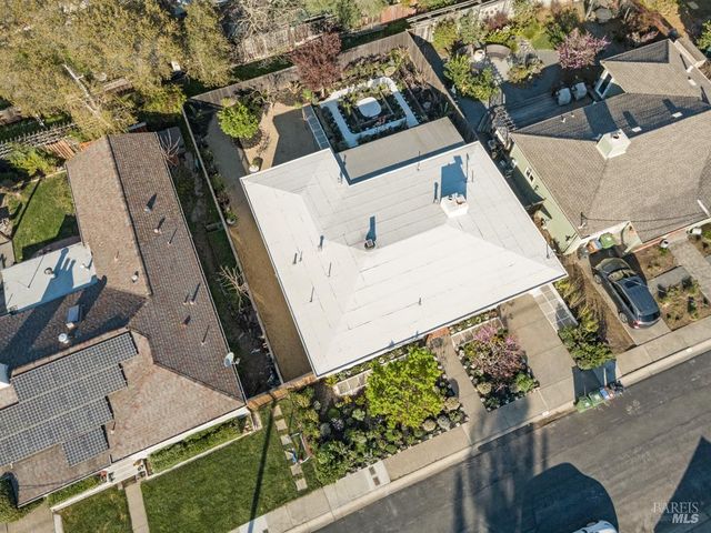 42 Billou St, San Rafael, CA 94901