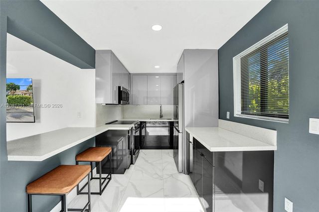 436 SW 4th Avenue, Fort Lauderdale, FL 33315
