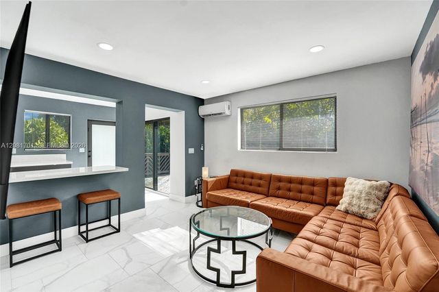 436 SW 4th Avenue, Fort Lauderdale, FL 33315