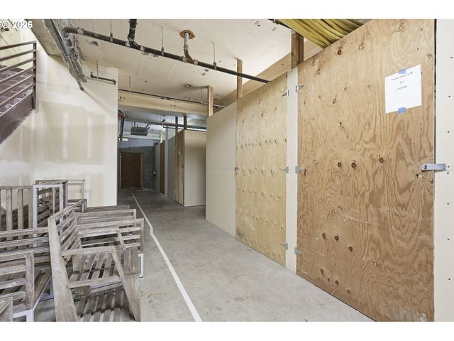 1930 Nw IRVING St 302, Portland, OR 97209