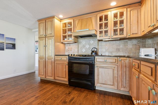 1010 Ocean Avenue, West Haven, CT 06516