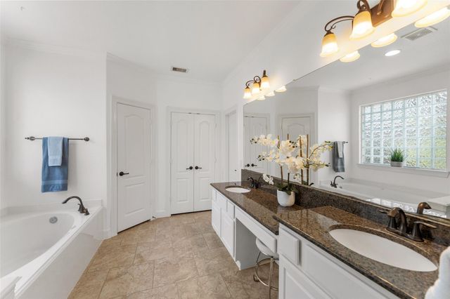 26 Verdin Place, The Woodlands, TX 77389