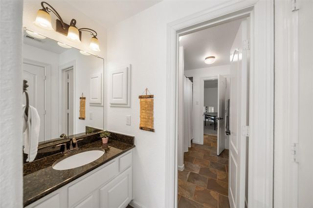 26 Verdin Place, The Woodlands, TX 77389