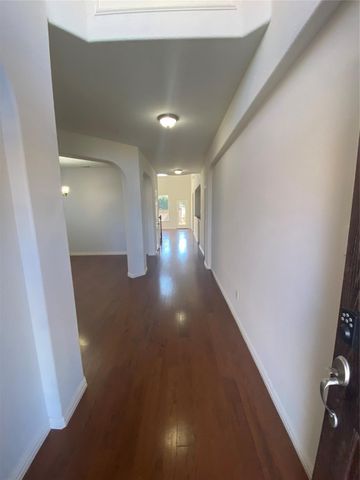 612 Catalpa Road, Fort Worth, TX 76131