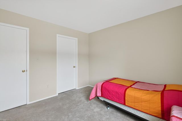 11728 Amber Le Drive, Warren, MI 48093