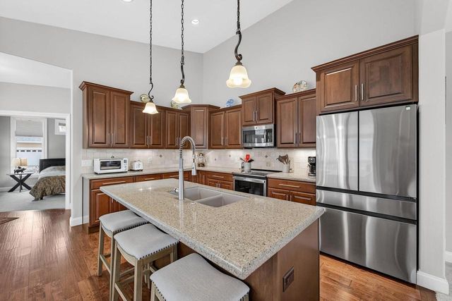 441 Grandview Drive, Waunakee, WI 53597