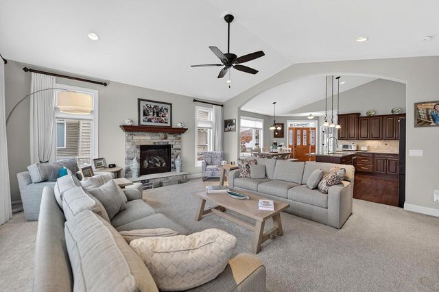 441 Grandview Drive, Waunakee, WI 53597