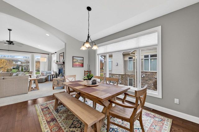 441 Grandview Drive, Waunakee, WI 53597