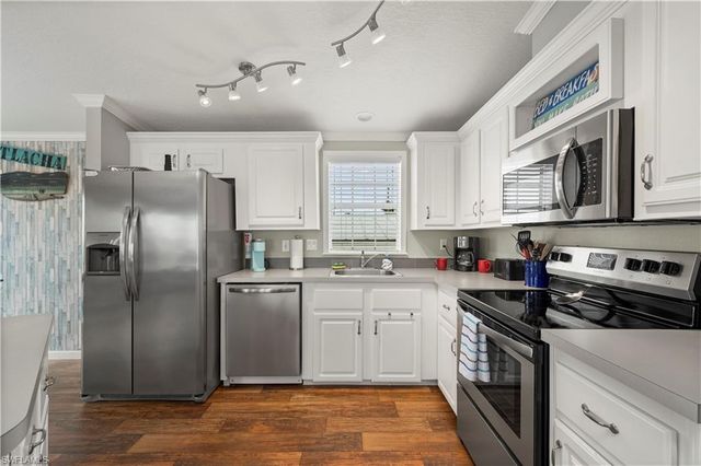 2634 Coco Plum DR, Matlacha, FL 33993